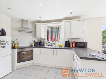 2 bedroom Flat for sale in Broadway, Walsall, WS1