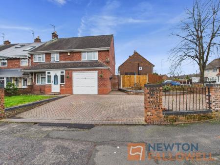 4 bedroom Terraced House for sale in Kirkstall Crescent, Walsall, WS3