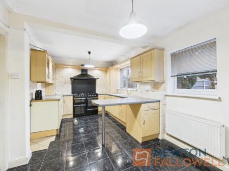4 bedroom Terraced House for sale in Kirkstall Crescent, Walsall, WS3