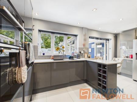 3 bedroom Semi-detached house for sale in Longwood Rise, Willenhall, WV12