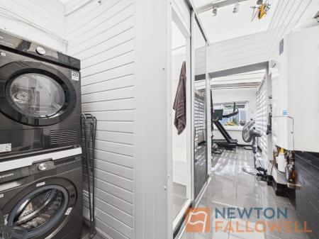 3 bedroom Semi-detached house for sale in Longwood Rise, Willenhall, WV12