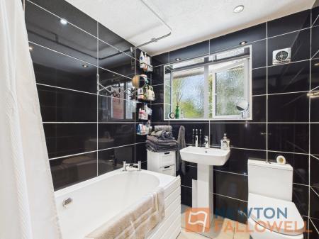 3 bedroom Semi-detached house for sale in Longwood Rise, Willenhall, WV12