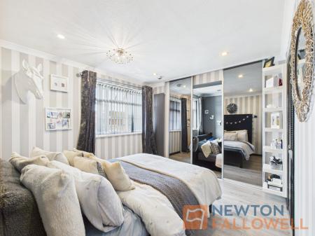 3 bedroom Semi-detached house for sale in Longwood Rise, Willenhall, WV12