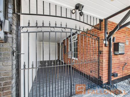 3 bedroom Semi-detached house for sale in Longwood Rise, Willenhall, WV12