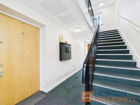 2 bedroom Flat for sale in Walker Road, Walsall, WS3