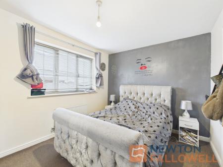 2 bedroom Flat for sale in Walker Road, Walsall, WS3