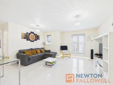 2 bedroom Flat for sale in Walker Road, Walsall, WS3