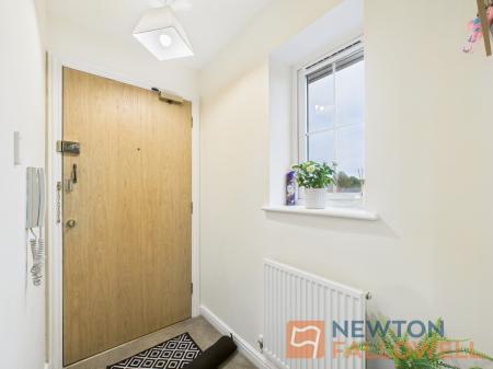 2 bedroom Flat for sale in Walker Road, Blakenall Heath, WS3