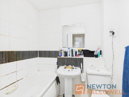 2 bedroom Flat for sale in Walker Road, Blakenall Heath, WS3