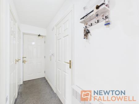 2 bedroom Flat for sale in Windrush Close, Walsall, WS3