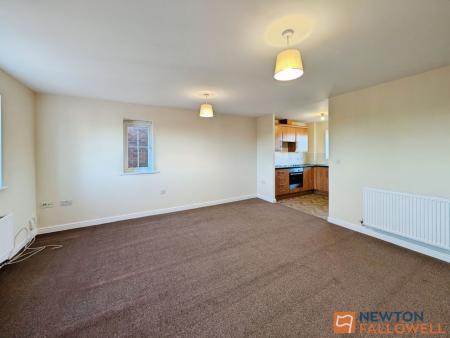 2 bedroom Flat to let in Walker Road, Blakenall Heath, WS3