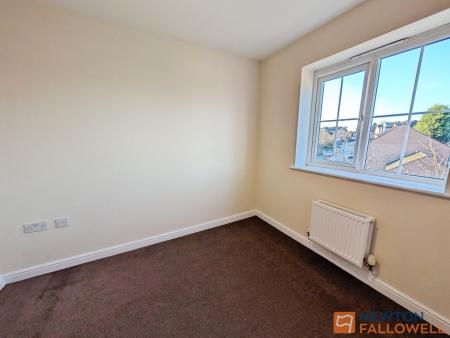 2 bedroom Flat to let in Walker Road, Blakenall Heath, WS3