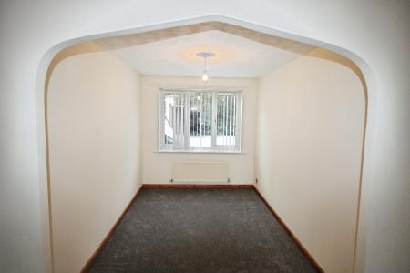 3 bedroom Semi-detached house to let in Derwent Close, Willenhall, WV13