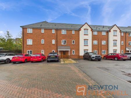 2 bedroom Flat for sale in Walker Road, Blakenall Heath, WS3