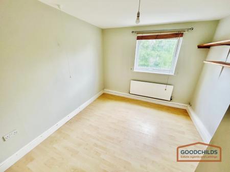2 bedroom Flat to let in Millfield Avenue, Bloxwich, WS3
