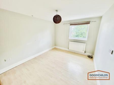 2 bedroom Flat to let in Millfield Avenue, Bloxwich, WS3