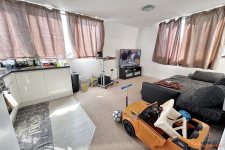 2 bedroom Flat for sale in New Priestgate House, Priestgate, Peterborough, PE1