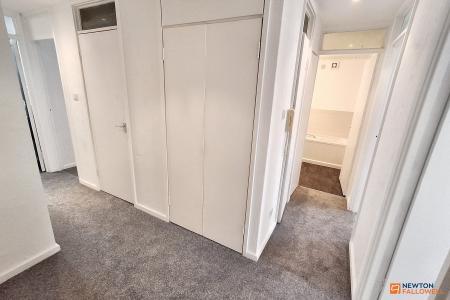 2 bedroom Flat for sale in Axiom Avenue, Peterborough, PE3