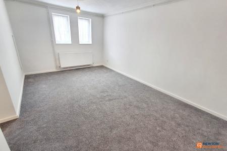 2 bedroom Flat for sale in Axiom Avenue, Peterborough, PE3