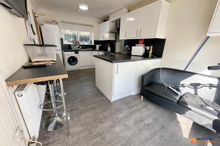 5 bedroom Terraced House for sale in Benland, Bretton, Peterborough, PE3