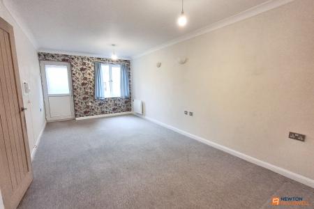 2 bedroom Terraced bungalow for sale in Bradegate Drive, Dogsthorpe, Peterborough, PE1