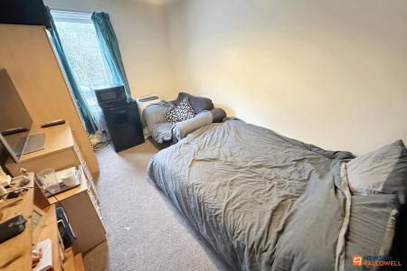 6 bedroom Terraced House for sale in Bringhurst, Orton Goldhay, Peterborough, PE2