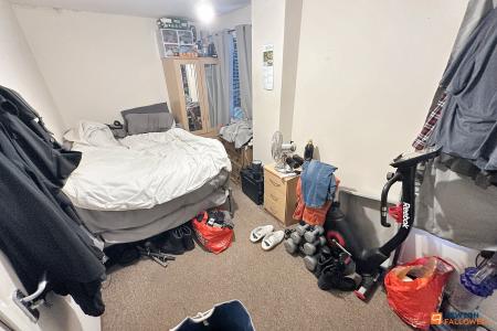 6 bedroom Terraced House for sale in Bringhurst, Orton Goldhay, Peterborough, PE2