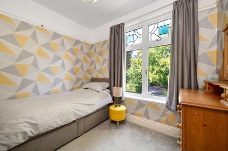 5 bedroom Semi-detached house for sale in Broadway Gardens, Peterborough, PE1