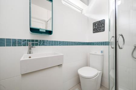 5 bedroom Semi-detached house for sale in Broadway Gardens, Peterborough, PE1