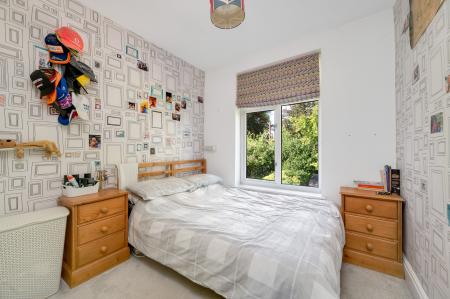 5 bedroom Semi-detached house for sale in Broadway Gardens, Peterborough, PE1