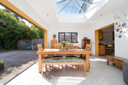 5 bedroom Semi-detached house for sale in Broadway Gardens, Peterborough, PE1