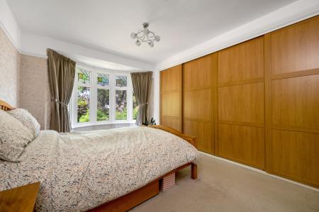 5 bedroom Semi-detached house for sale in Broadway Gardens, Peterborough, PE1