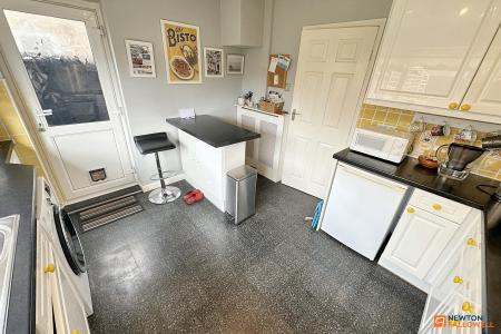 4 bedroom Detached house for sale in Canterbury Road, Werrington Village, Peterborough, PE4