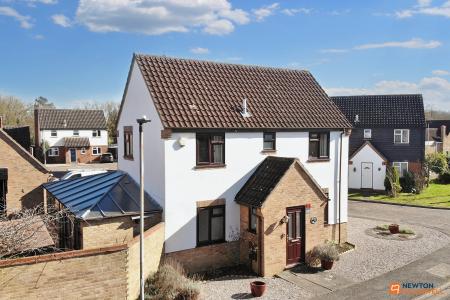 4 bedroom Detached house for sale in Chatsfield, Werrington, Peterborough, PE4