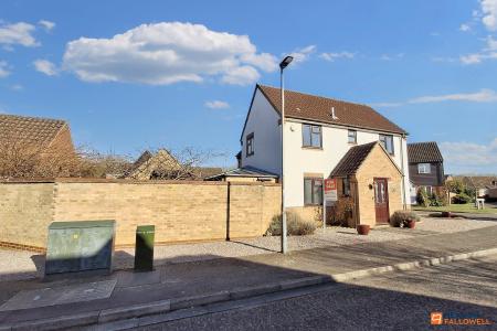 4 bedroom Detached house for sale in Chatsfield, Werrington, Peterborough, PE4