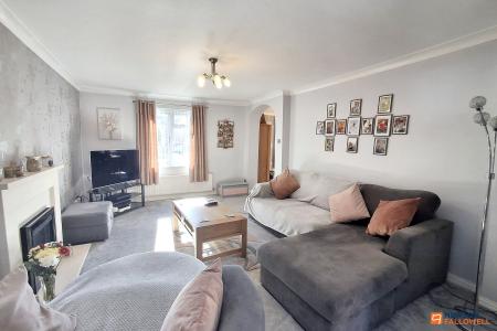 4 bedroom Detached house for sale in Chatsfield, Werrington, Peterborough, PE4