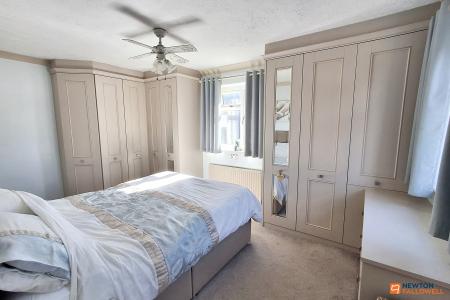 4 bedroom Detached house for sale in Chatsfield, Werrington, Peterborough, PE4