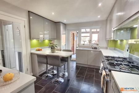 4 bedroom Detached house for sale in Chatsfield, Werrington, Peterborough, PE4