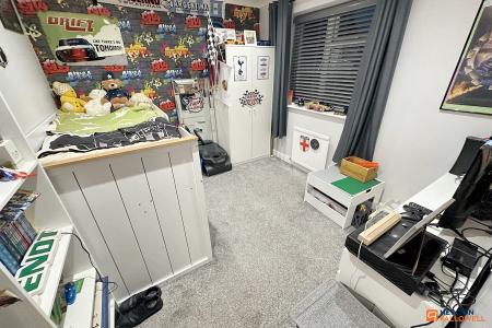 3 bedroom Detached house for sale in Chatsfield, Werrington, Peterborough, PE4