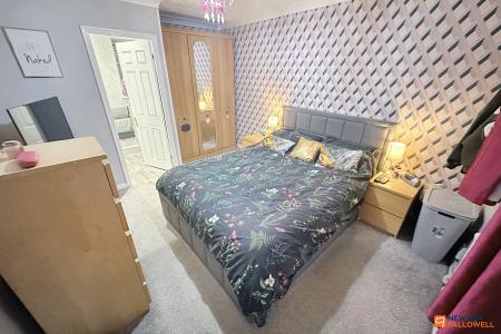 3 bedroom Detached house for sale in Chatsfield, Werrington, Peterborough, PE4