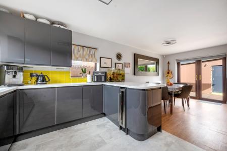 4 bedroom Detached house for sale in Derby Drive, Dogsthorpe, Peterborough, PE1