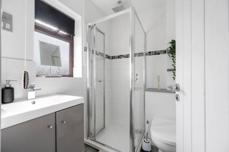 4 bedroom Detached house for sale in Derby Drive, Dogsthorpe, Peterborough, PE1