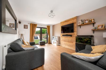 4 bedroom Detached house for sale in Derby Drive, Dogsthorpe, Peterborough, PE1