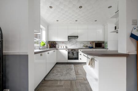 5 bedroom Detached house for sale in Gildale, Werrington, Peterborough, PE4