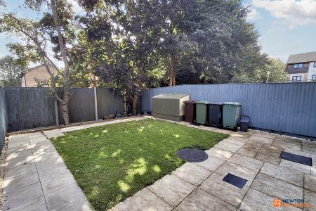 2 bedroom Semi-detached house for sale in Hawksbill Way, Peterborough, PE2