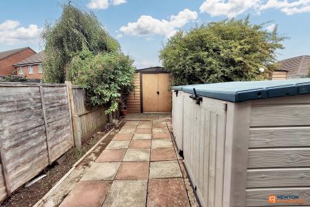 1 bedroom Terraced House for sale in Lombardy Drive, Dogsthorpe, Peterborough, PE1