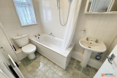 2 bedroom Detached bungalow for sale in Long Pasture, Werrington, Peterborough, PE4