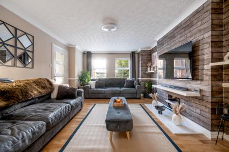 4 bedroom Detached house for sale in The Lawns, Walton, Peterborough, PE4