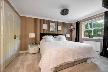 4 bedroom Detached house for sale in The Lawns, Walton, Peterborough, PE4