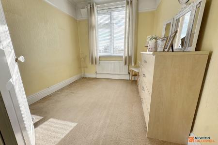 3 bedroom Semi-detached house for sale in Westbrook Park Road, Woodston, Peterborough, PE2